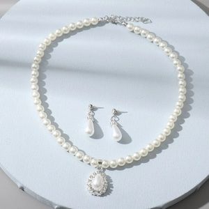 Beautiful Pearl sets LAST 3 IN STOCK